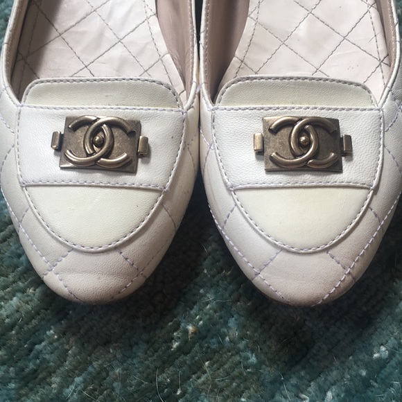 Mint Chanel Flats Gold Hardware - Picture 1 of 8